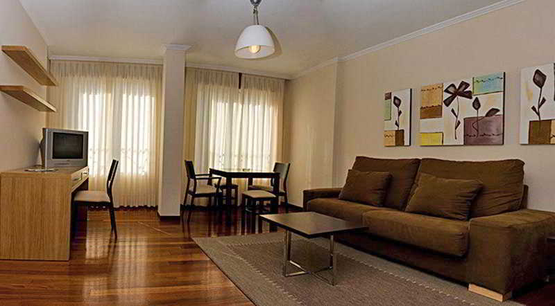 Hotel Apartamentos Dabarca Pontevedra Room photo